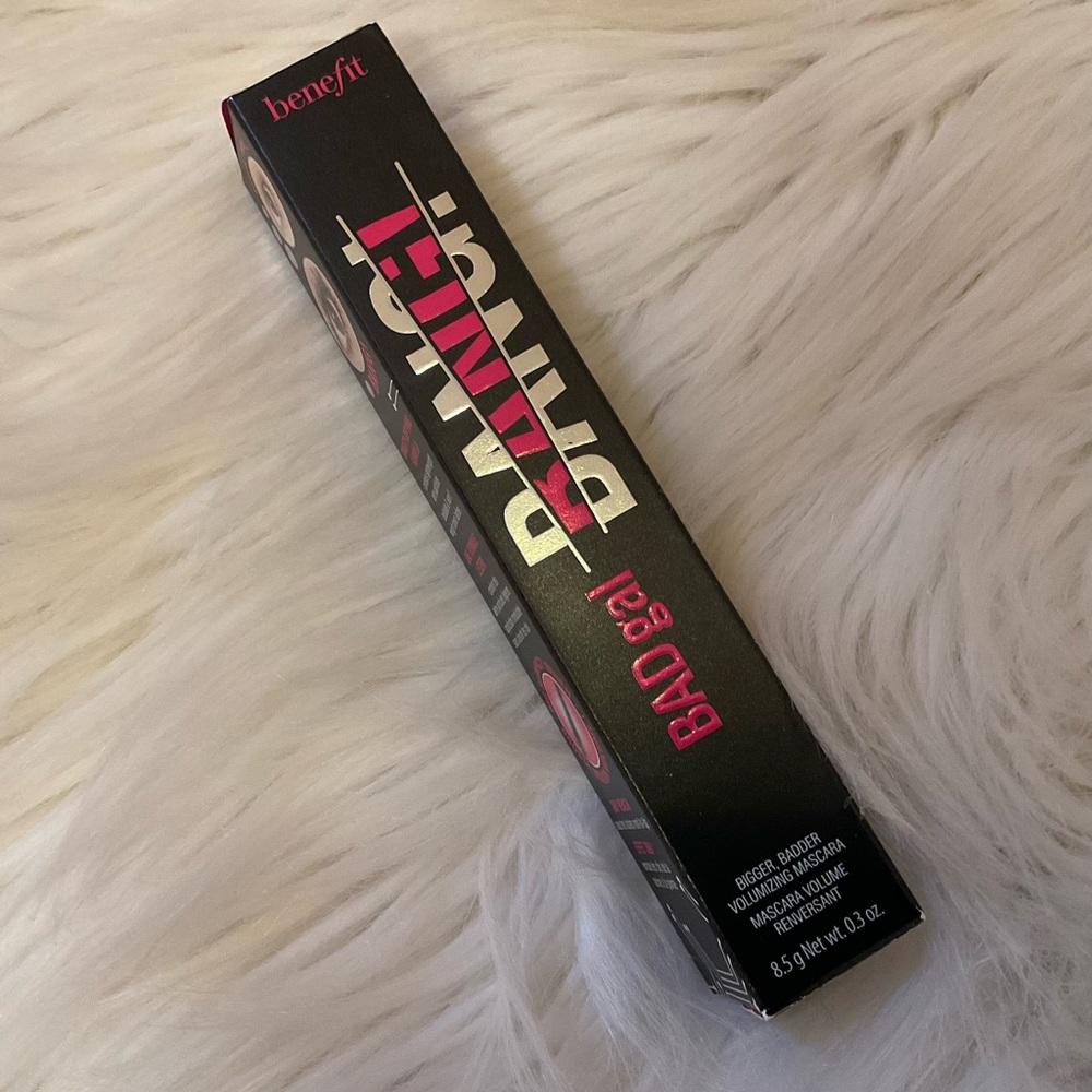 Benefit Cosmetics Bad Gal Bang! Bigger Badder Volumizing Mascara - New in Box - Picture 2 of 8